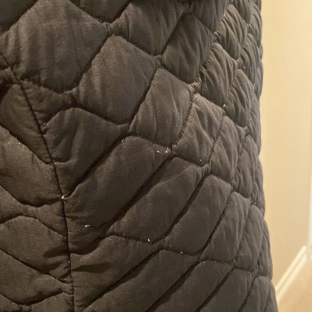 NORTH FACE quilted hooded jacket in size small - Picture 3 of 4